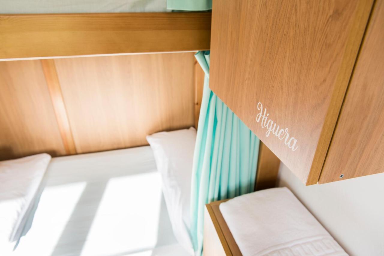 Albergue "La Yalga" Queruas エクステリア 写真